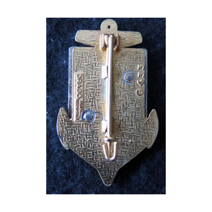 2° RIMA : insigne métallique du 2° régiment d'infanterie de marine de fabrication Drago Noisiel G. 433 relief