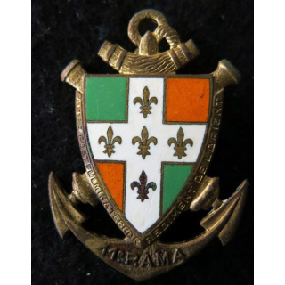 11° RAMA :  Insigne métallique du 11° régiment d'artillerie de marine de fabrication Drago G. 820 en émail