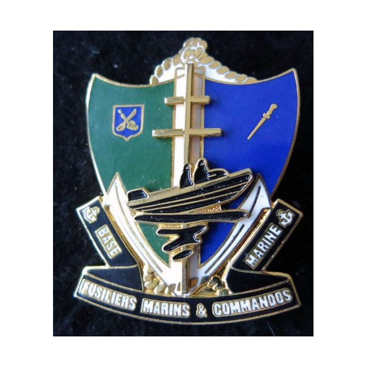 BASE MARINE FMC : insigne de béret de la Base Marine Fusiliers Marins et Commandos en relief