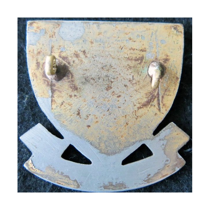 MARINE : Insigne de béret du bataillon de fusiliers marins commando fixation anneaux