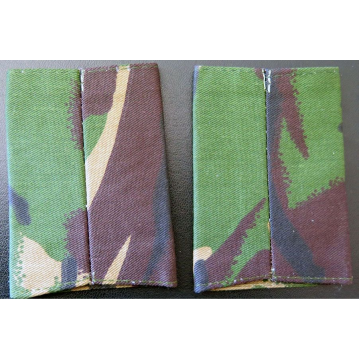 fourreau camouflé de sergent de l'armée anglaise (vendu par paire) neuf