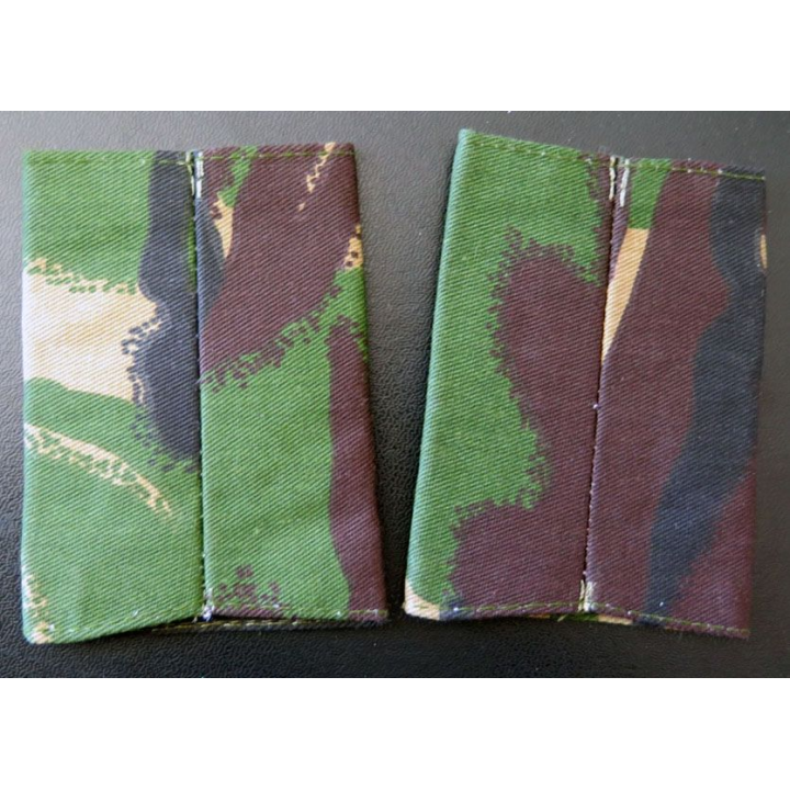 fourreau camouflé de sergent de l'armée anglaise (vendu par paire) neuf