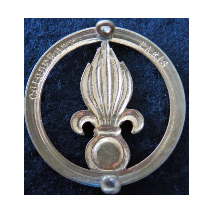 LÉGION : insigne de béret d'infanterie  de la légion étrangère de fabrication Coinderoux