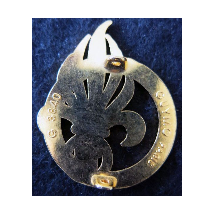 13° DBLE : insigne de béret de la 13° demi brigade de la Légion étrangère de fabrication Guymo Paris G. 3840