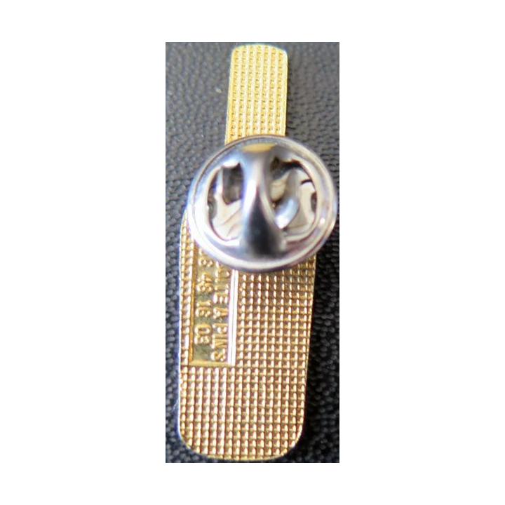 Pin's bouteille de Reynac Pineau des Charentes