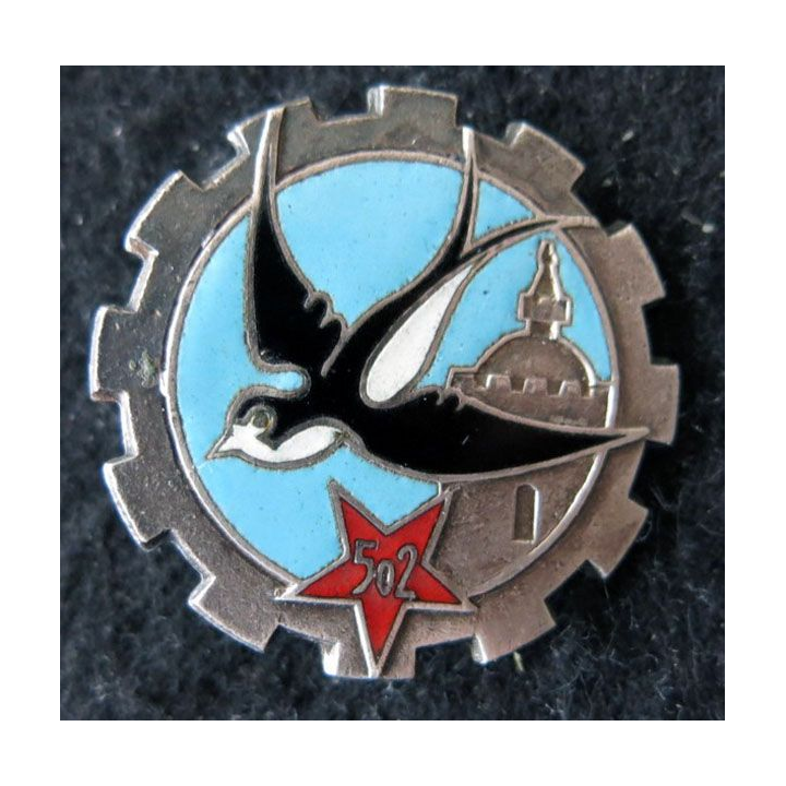 502° GT : Insigne métallique du 502° Groupe de Transport Drago Paris en émail