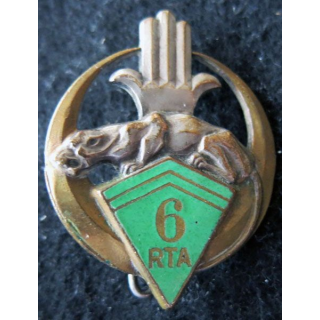 6° RTA : insigne métallique du 6° régiment de tirailleurs algériens Drago Paris Beranger émail