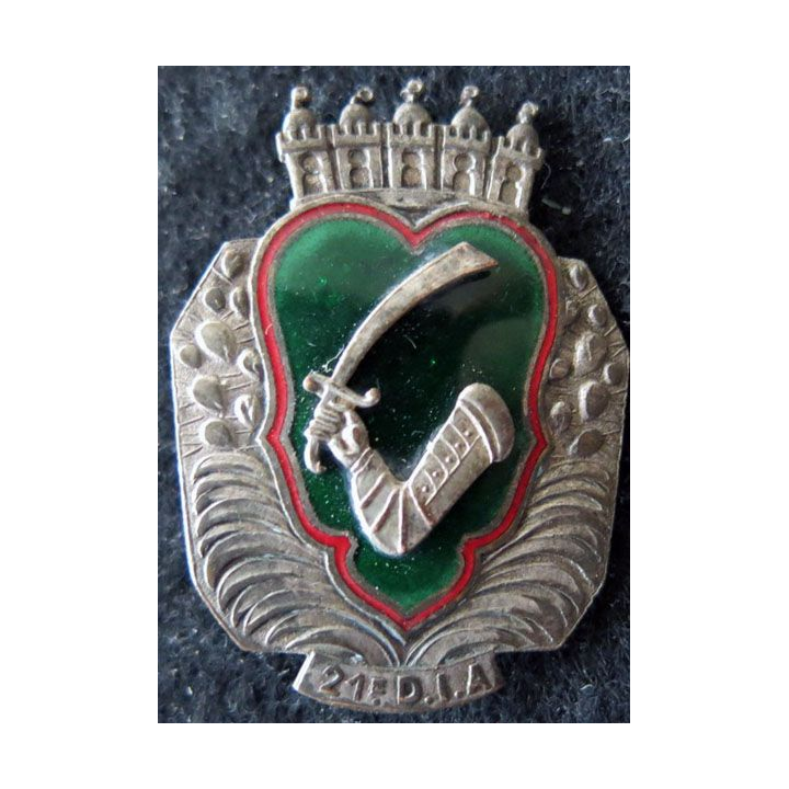 21° DIA : 21° Division d’Infanterie Algérienne de fabrication non spécifiée en émail