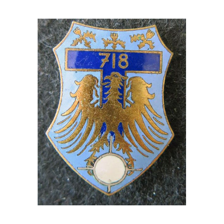 718° CT : insigne métallique de la 718° compagnie de transmissions de fabrication Drago Paris G. 2088  en émail