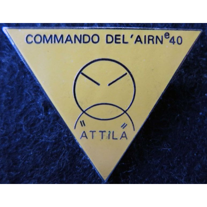 COMMANDO AIR N° 40 : Commandos de l'air  N° 40 ATTILA de fabrication Gervasi & Pugh  en émail