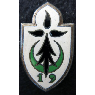 19° DI : Insigne métallique de la 19° division d’infanterie de fabrication Drago Paris en émail