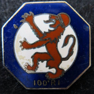 100° RI : insigne métallique du 100° régiment d'infanterie de fabrication non spécifiée G. 2625 en émail