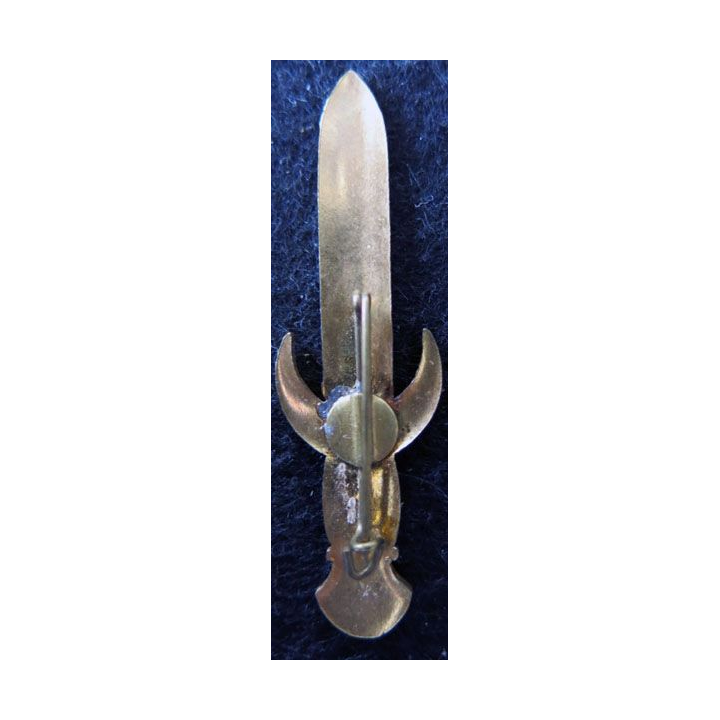 11° DI : Insigne métallique de la 11° division d’infanterie "division de fer" métal peint