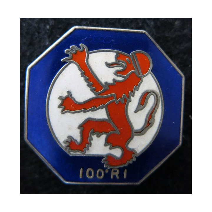 100° RI : insigne métallique du 100° régiment d'infanterie de fabrication non spécifiée G. 2625 en émail