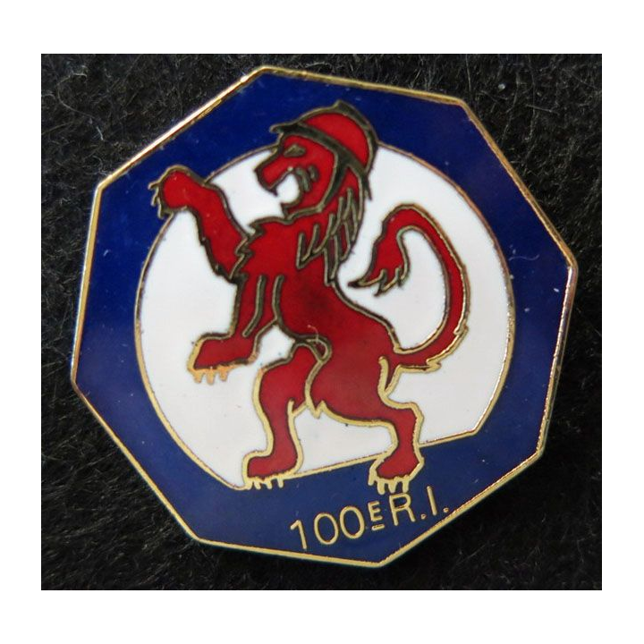100° RI : insigne métallique du 100° régiment d'infanterie de fabrication AB G. 3337 en émail