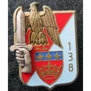 138° RID : Insigne métallique du 138° régiment d’infanterie divisionnaire de fabrication Fraisse G. 3077 dos lisse