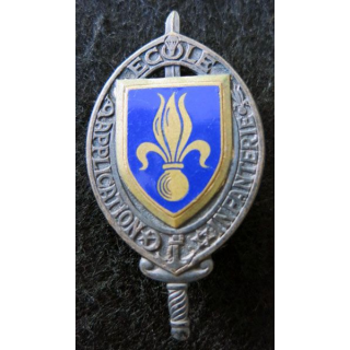 Insigne métallique de l'école d’application d’infanterie d'Auvours Drago Paris H. 340 en émail