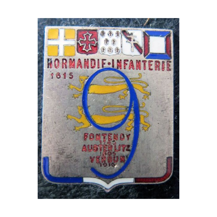 9° RI : 9° régiment d'infanterie "Normandie Infanterie" de fabrication Chobillon Paris en émail poinçon carré
