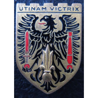 15° DI : Insigne métallique de la 15° division d’infanterie de fabrication Drago Paris G. 1065 en relief et en émail
