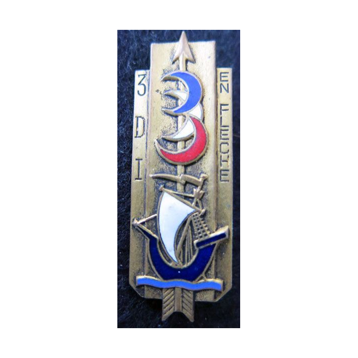 3° DI : insigne métallique de la 3° division d'Infanterie en flèche de fabrication DOM déposé en émail