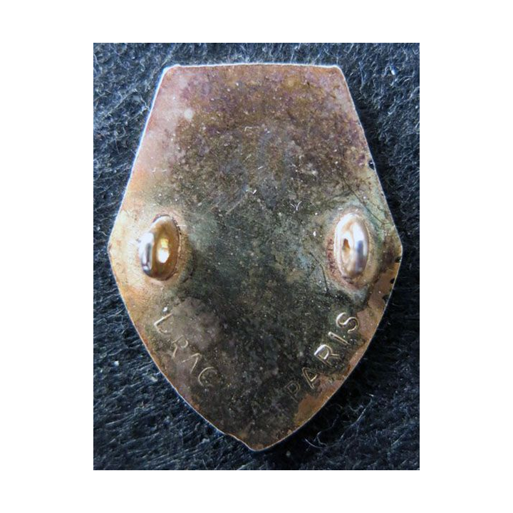 149° RI : insigne métallique du 149° régiment d'infanterie de fabrication Drago Paris en métal doré