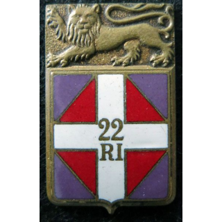 22° RI : insigne métallique du 22° régiment d''infanterie de fabrication Drago Paris G. 1296 en émail sans attache