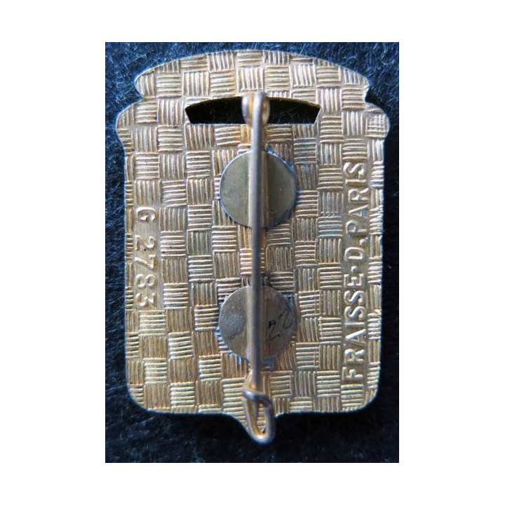 243° RI : Insigne métallique du 243° régiment d’infanterie de fabrication Fraisse G. 2783  émail dos guilloché