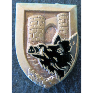 147° RIF : insigne métallique du 147° régiment d'infanterie de Forteresse Arthus Bertrand Paris déposé en émail