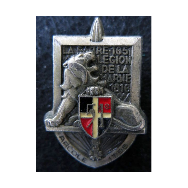 51° RI : insigne métallique du 51° régiment d'infanterie de fabrication Delsart G. 1138