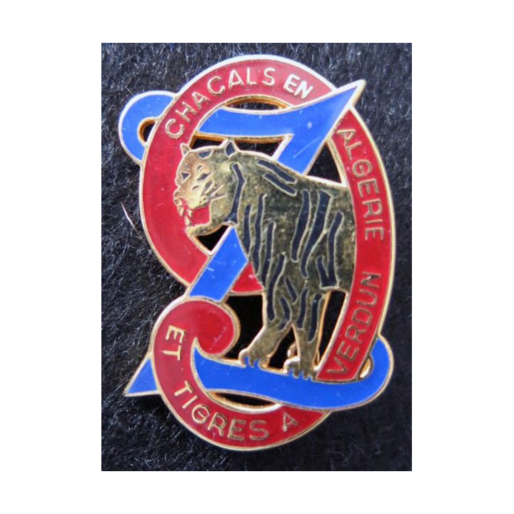 9° RZ : Insigne métallique du 9° régiment de zouaves sans fabricant ajouré  40 mm retirage?