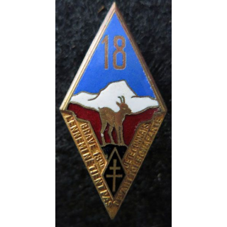 18° RI : Insigne métallique du 18° régiment d’infanterie de fabrication Drago Béranger en émail embouti
