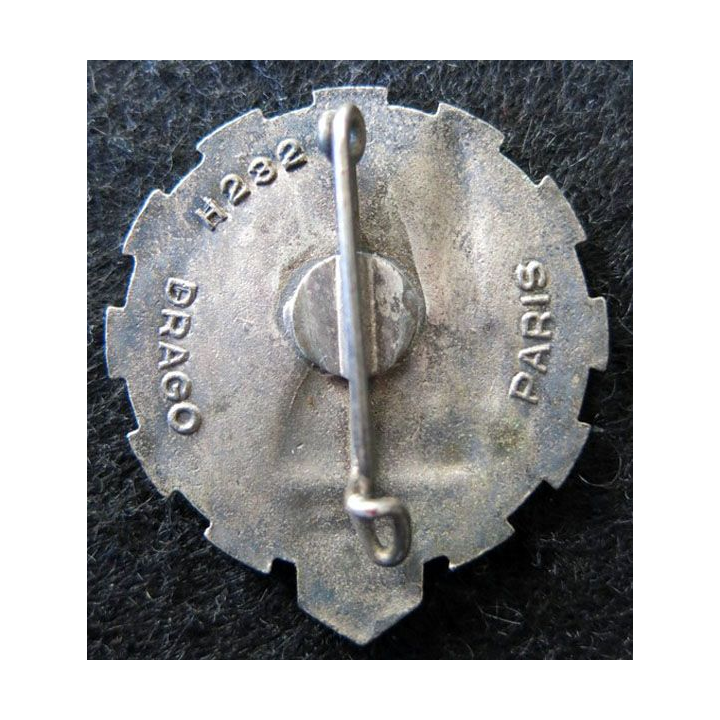27° ET : Insigne métallique du 27° escadron du Train de fabrication Drago Paris H. 232 en émail