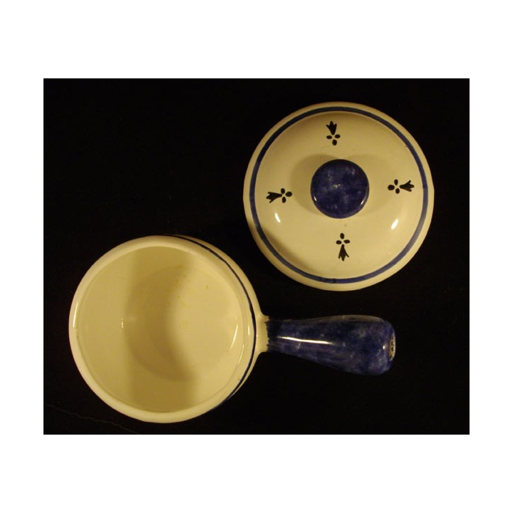 PETITE CASSEROLE HB HENRIOT FLEUR DE LYS RÉFÉRENCE F.67.1: D.205