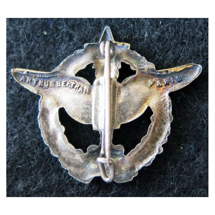 ARMÉE AIR : insigne métallique du pèlerinage militaire de Lourdes ABP 30 mm