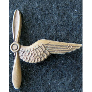 ARMEE AIR : Ancien insigne de coiffure de mécanicien sous officier de l'armée de l'air 1928