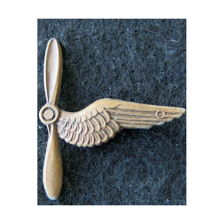 ARMEE AIR : Ancien insigne de coiffure de mécanicien sous officier de l'armée de l'air 1928