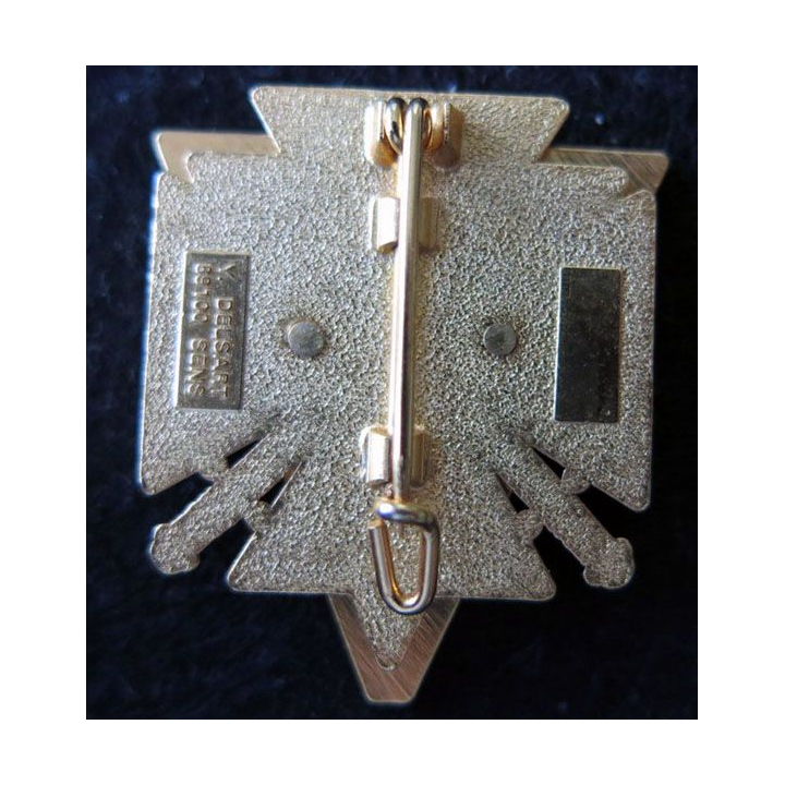 2° CTD  : Insigne métallique de la 2° compagnie transmissions divisionnaire de fabrication Delsart