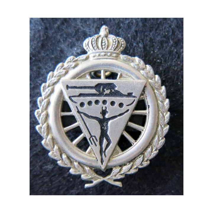 BELGIQUE : insigne métallique du 2° régiment de carabiniers cyclistes en métal argenté embouti