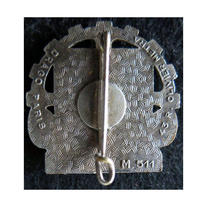 JULES VERNE : Insigne du navire atelier Jules Verne de fabrication Drago OM M. 511 en émail