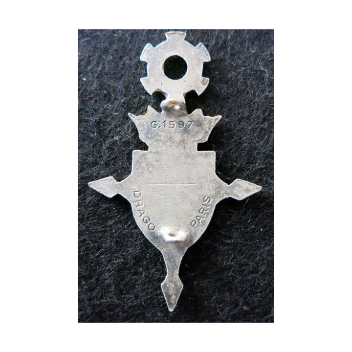 26° RD : insigne métallique du 26° régiment de dragons de fabrication Drago Paris G. 1597
