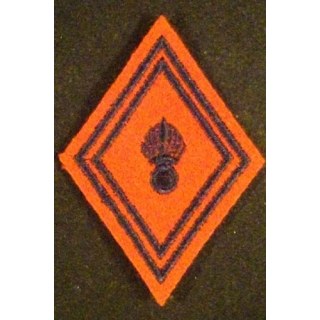 LOSANGE DE BRAS MODÈLE 45 : RÉGIMENT DE L'ARTILLERIE TROUPE