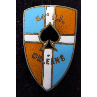 44° RI : Insigne métallique du 44° régiment d'infanterie Orléans fabrication Drago Paris 31 mm