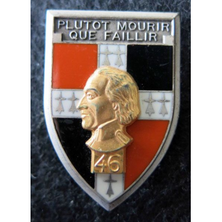 46° RI : Insigne métallique du 46° régiment d'infanterie de fabrication Balme Saumur G. 2620 en relief