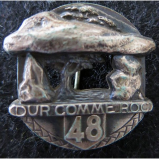 48° RI : 48° régiment infanterie fabrication Arthus Bertrand Paris déposé embouti