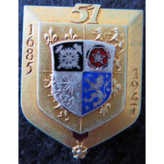 51° BI : 51° bataillon d'infanterie 1685-1947  de fabrication Arthus Bertrand H. 628 en émail