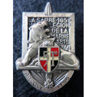 51° RI : insigne métallique du 51° régiment d'infanterie Drago Paris G. 1138