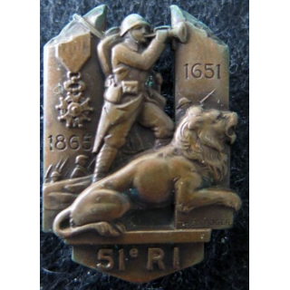 51° RI : insigne du 51° régiment d'infanterie Arthus Bertrand Paris déposé bronze