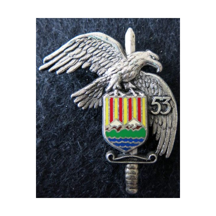 53° RIF : insigne métallique du 53° régiment d''infanterie des Frontières fabriqué par Drago Paris G. 3002