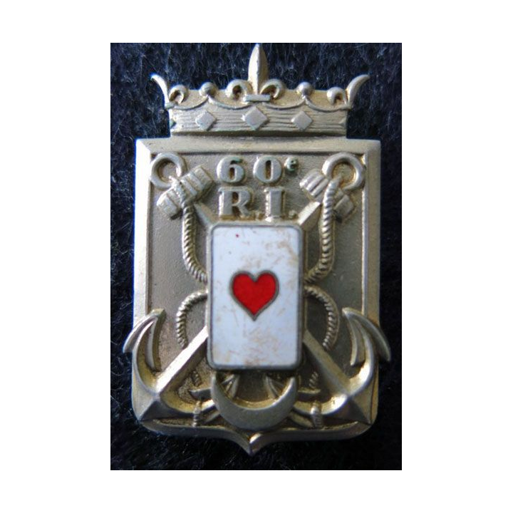 60° RI : 60° régiment d’infanterie de fabrication Arthus Bertrand Paris G. 1369 en émail