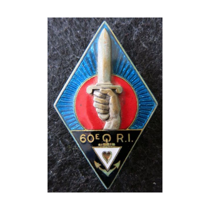 60° RI : insigne du 60° régiment d'infanterie Drago Paris en émail